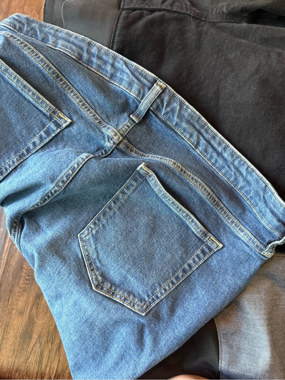 Maternity pants bundle - Picture 8 of 13